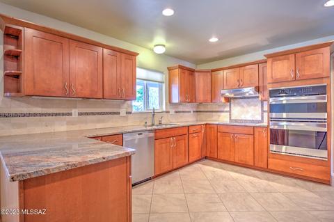 5719 E 7th St, Tucson, AZ 85711 photo 3