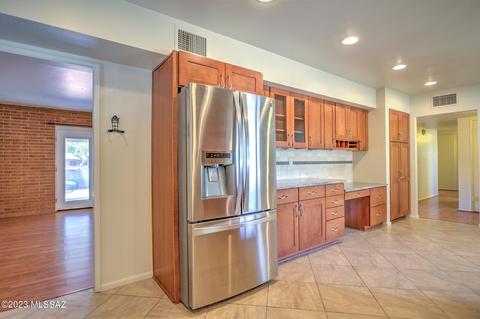 5719 E 7th St, Tucson, AZ 85711 photo 6
