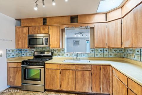 902 E Prince Rd, Tucson, AZ 85719 photo 12
