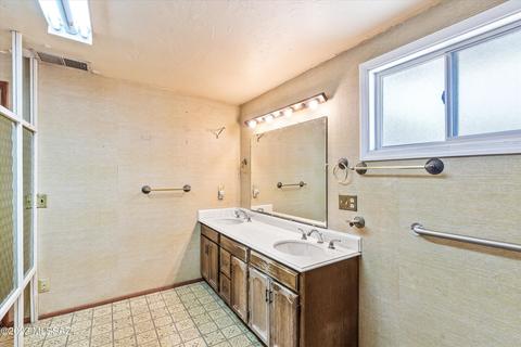 902 E Prince Rd, Tucson, AZ 85719 photo 20
