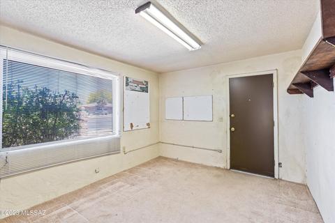 902 E Prince Rd, Tucson, AZ 85719 photo 9