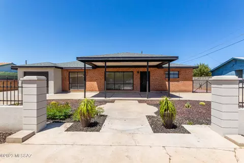 5609 E 20th St, Tucson, AZ 85711