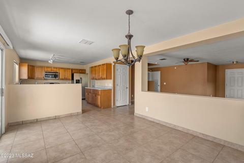 3807 E Painted Tortoise St, Tucson, AZ 85706 photo 8