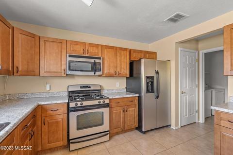 3807 E Painted Tortoise St, Tucson, AZ 85706 photo 13