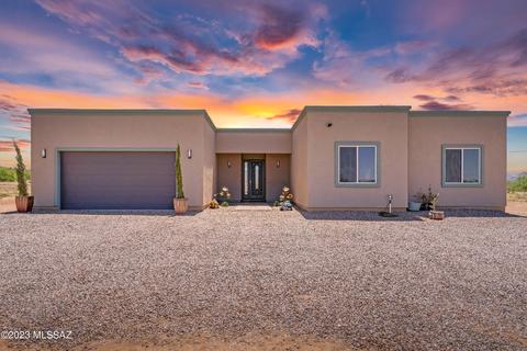 13370 S Twinstar Dr, Vail, AZ 85641