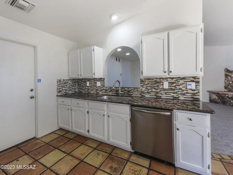 9641 E Caldwell Dr, Tucson, AZ 85747 photo 10