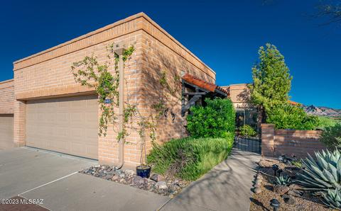 1413 W Via De La Gloria, Green Valley, AZ 85622