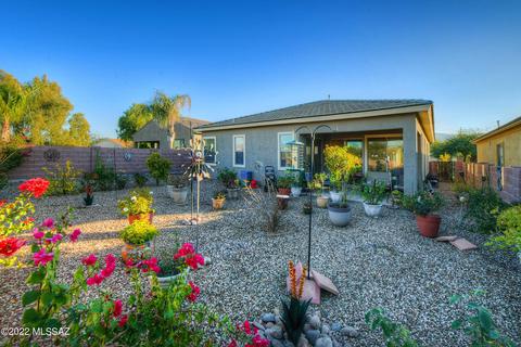 7820 W Sourwood Ct, Tucson, AZ 85743