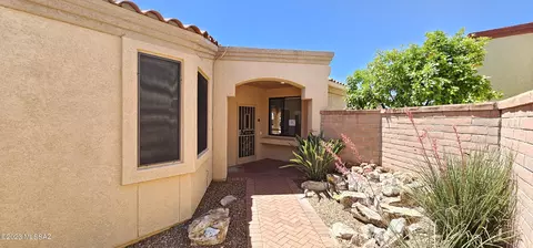 1893 Mintbush Dr, Green Valley, AZ 85622