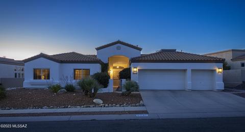6737 N Shadow Run Dr, Tucson, AZ 85704