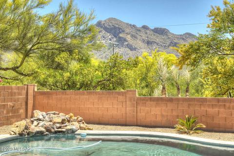 641 W Sendero Claro, Oro Valley, AZ 85737