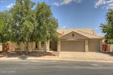 6850 W Kern Dr, Tucson, AZ 85743