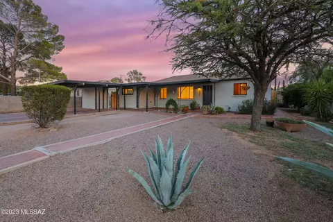 6232 E Sylvane St, Tucson, AZ 85711
