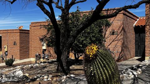 1806 W Dalehaven Cir, Tucson, AZ 85704