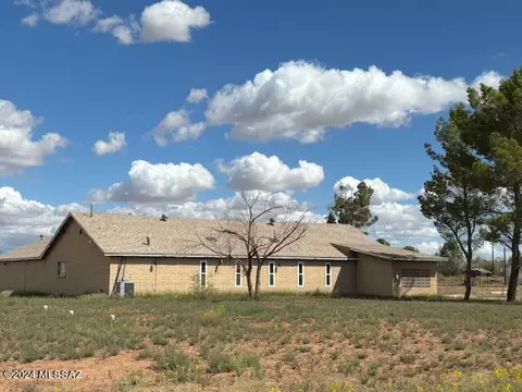 13385 S Dos Cabezas Rd, Pearce, AZ 85625
