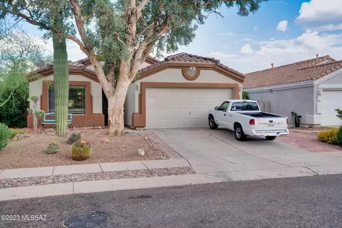 2200 N Creek Vista Dr, Tucson, AZ 85749