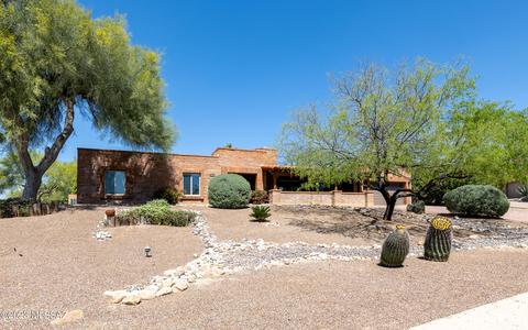 3655 N Longwood Pl, Tucson, AZ 85750