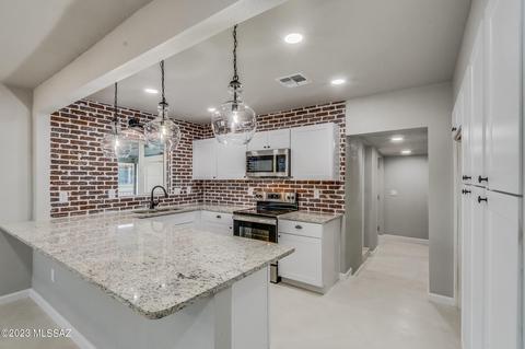 4307 Eastland St, Tucson, AZ 85711