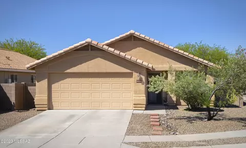 9400 E Marquis Diamond Ln, Tucson, AZ 85747
