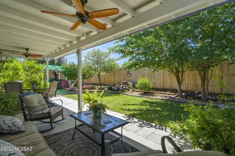 135 W Cn Rock St, Corona De Tucson, AZ 85641