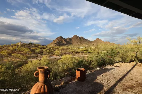 5450 S Caballo Rd, Tucson, AZ 85746