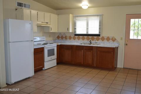 416 W Holladay Dr, Tucson, AZ 85706