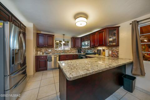 8618 E Colette St, Tucson, AZ 85710 photo 7
