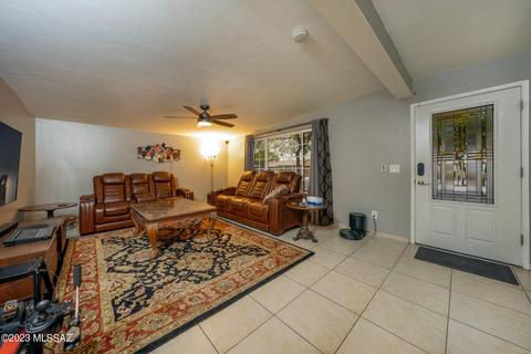8618 E Colette St, Tucson, AZ 85710 photo 4