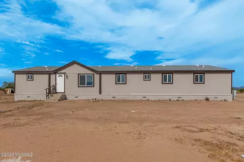 14771 W Red Feather Ln, Marana, AZ 85653