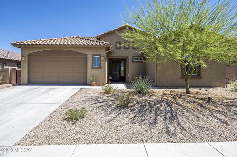 1676 W Seabiscuit St, Tucson, AZ 85704