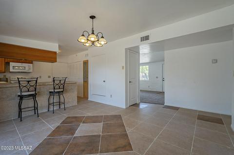 4282 E Dover Stra, Tucson, AZ 85706 photo 8