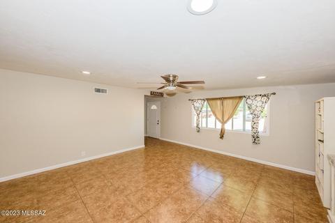 7362 E Sylvane Dr, Tucson, AZ 85710 photo 5