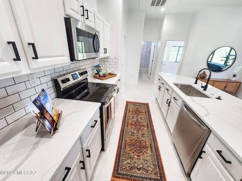 2016 E River Rd #205, Tucson, AZ 85718 photo 6