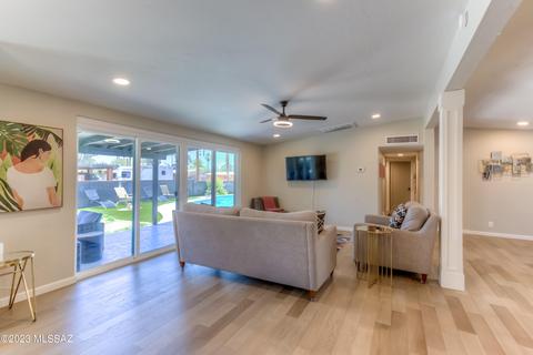 7250 Eli Dr, Tucson, AZ 85710 photo 9