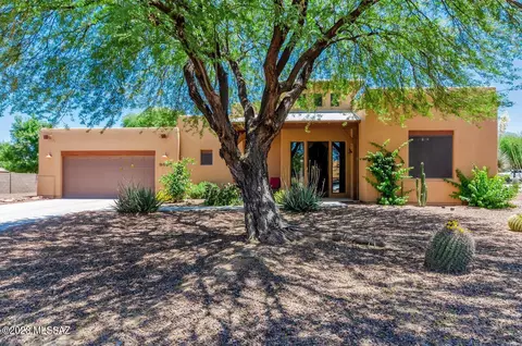 9459 S Via Famero, Vail, AZ 85641