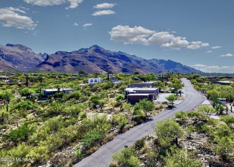 1441 E Moonridge Rd, Tucson, AZ 85718
