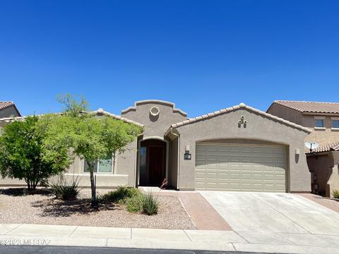 7975 N Wayward Star Dr, Tucson, AZ 85743