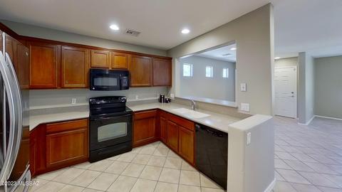 10567 E Pleasant Pasture Dr, Tucson, AZ 85747 photo 3