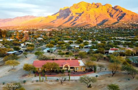9090 N Camino De Anza, Tucson, AZ 85704