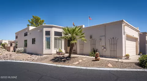 380 S Placita La Paz, Green Valley, AZ 85614