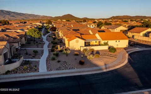 13995 E Cariole St, Vail, AZ 85641