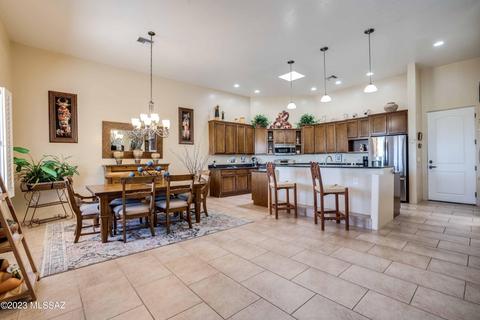 405 E Charleston Pl, Vail, AZ 85641 photo 8