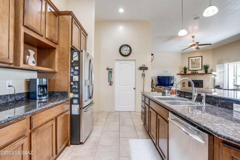 405 E Charleston Pl, Vail, AZ 85641 photo 11