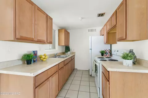 3655 Ellington Pl, Tucson, AZ 85713 photo 6