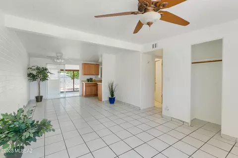 3655 Ellington Pl, Tucson, AZ 85713 photo 4