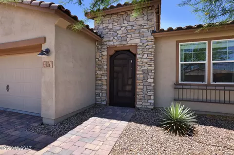 7685 W Laurel Ln, Marana, AZ 85658