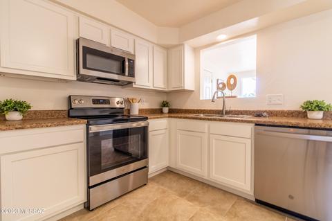 6721 E Hawk Dr, Tucson, AZ 85730 photo 10