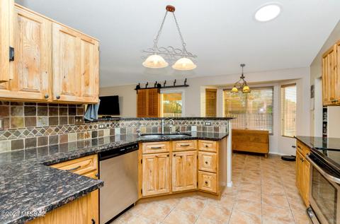 7780 S Caesar Dr, Tucson, AZ 85747 photo 10