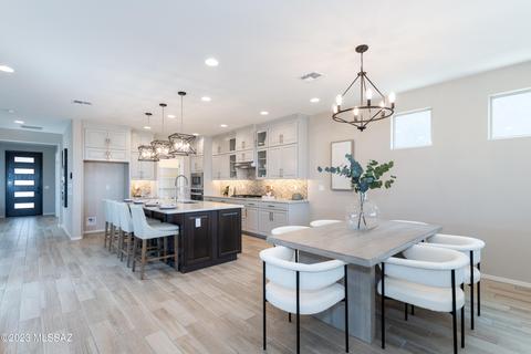 2267 W Alamo Spring Loop, Oro Valley, AZ 85742