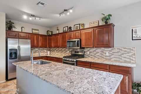 10616 E Oakbrook St, Tucson, AZ 85747 photo 13